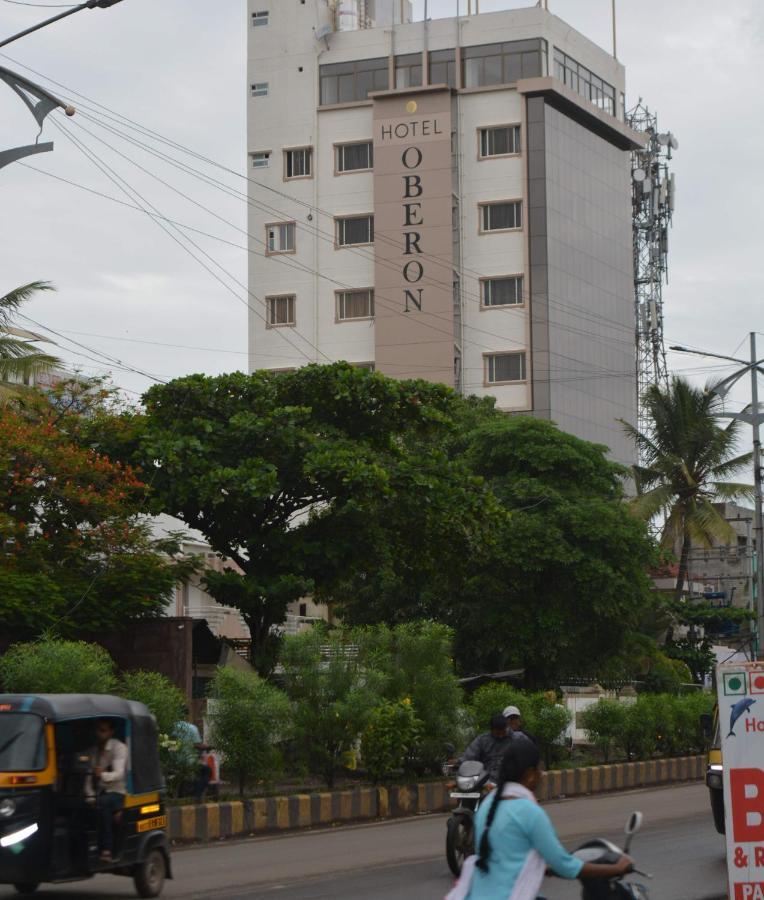 Hotel Oberon Solapur Bagian luar foto