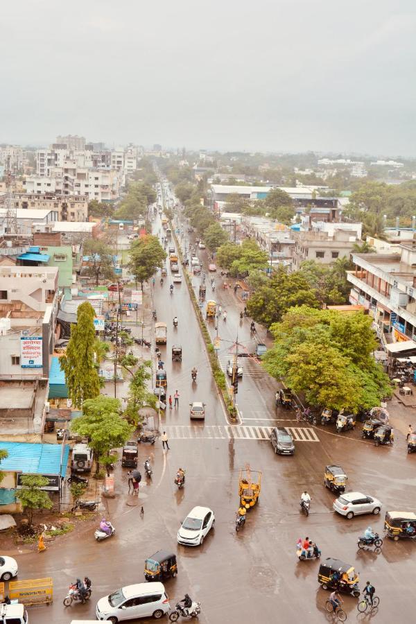Hotel Oberon Solapur Bagian luar foto